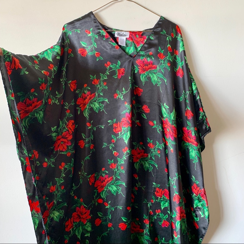 Vintage satin black floral caftan kimono maxi (e)